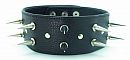 Чёрный кожаный ошейник с длинными шипами и клёпками