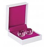 <strong>Стеклянные шарики Ben Wa Balls Medium Weight SH-SHT149</strong> <br />
Вагинальные шарики без сцепки, прозрачные. <div class="charTableblock"> </div> Стеклянные шарики Ben Wa Balls Medium Weight SH-SHT149
Вагинальные шарики без сцепки, прозрачные.