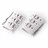 <strong>Манжеты кожаные белые 3054-3</strong> <br />
<div class="charTableblock"><div><span>Цвет</span>: белый</div></div> Манжеты кожаные белые 3054-3