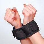 <strong>Наручники для начинающих с застежками на липучках 7055-1</strong> <br />
Наручники выполненные из современного материала - мягкого пенистого неопрена, ламинированного шелковистым спандексом, (относятся к классу Soft-bondage), прекрасный аксессуар для начинающих. <div class="charTableblock"><div><span>Материал</span>: текстиль</div><div><span>Цвет</span>: черный</div><div><span>Производитель</span>: Sitabella, Россия</div></div> Наручники для начинающих с застежками на липучках 7055-1
Наручники выполненные из современного материала - мягкого пенистого неопрена, ламинированного шелковистым спандексом, (относятся к классу Soft-bondage), прекрасный аксессуар для начинающих.