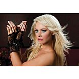 <strong>Короткие перчаточки из кружева</strong> <br />
Соблазнительные кружевные перчатки без пальцев черного цвета, которые отлично дополнят сексуальный образ как в паре с платьем, так и без него! Перчатки украшены атласным бантиком. <div class="charTableblock"><div><span>Цвет</span>: белый</div><div><span>Производитель</span>: Seven`til Midnight, США</div><div><span>В наличии</span>: S-M-L, белый</div></div> Короткие перчаточки из кружева
Соблазнительные кружевные перчатки без пальцев черного цвета, которые отлично дополнят сексуальный образ как в паре с платьем, так и без него! Перчатки украшены атласным бантиком.