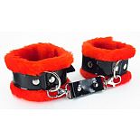 <strong>Красные наручники с мехом BDSM Light</strong> <br />
Милый и яркий аксессуар - наручники. <div class="charTableblock"><div><span>Материал</span>: кожзам</div><div><span>Цвет</span>: красный, розовый</div><div><span>Производитель</span>: БДСМ арсенал, Россия</div></div> Красные наручники с мехом BDSM Light
Милый и яркий аксессуар - наручники.