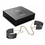 <strong>Чёрные дизайнерские наручники Desir Metallique Handcuffs Bijoux</strong> <br />
Пора начинать настоящую битву обольщения! Испробуйте интимную бижутерию на своем партнере! Дизайнерские наручники Desir Metallique Handcuffs выполнены в виде широких браслетов из плоских цепочек, которые соединяются цепью на застежках. <div class="charTableblock"><div><span>Материал</span>: металл</div><div><span>Цвет</span>: черный</div><div><span>Производитель</span>: Bijoux Indiscrets, Испания</div></div> Чёрные дизайнерские наручники Desir Metallique Handcuffs Bijoux
Пора начинать настоящую битву обольщения! Испробуйте интимную бижутерию на своем партнере! Дизайнерские наручники Desir Metallique Handcuffs выполнены в виде широких браслетов из плоских цепочек, которые соединяются цепью на застежках.