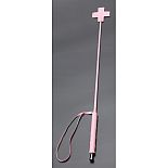 <strong>Стек Розовый окончание в виде креста</strong> <br />
Состоит из деревянной рукояти и хлыста из гибкой полимерной основы, оплетённых искусственной кожей. <div class="charTableblock"> </div> Стек Розовый окончание в виде креста 
Состоит из деревянной рукояти и хлыста из гибкой полимерной основы, оплетённых искусственной кожей.