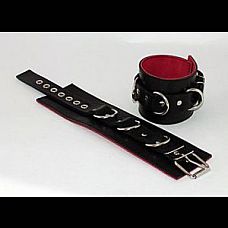 <strong>Наручники с красным подкладом, ремешком с пряжкой и с тремя сварными D-кольцами</strong> <br />
Наручники с красным подкладом, ремешком с пряжкой и с тремя сварными D-кольцами<div class="charTableblock"><div><span>Материал</span>: кожа</div><div><span>Цвет</span>: черный; красный, розовый</div><div><span>Производитель</span>: Beastly, Россия</div></div> Наручники с красным подкладом, ремешком с пряжкой и с тремя сварными D-кольцами
Наручники с красным подкладом, ремешком с пряжкой и с тремя сварными D-кольцами