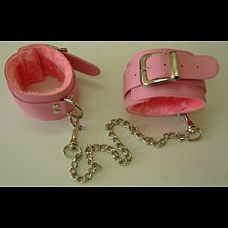 <strong>Розовые оковы на ноги из искусственной кожи</strong> <br />
Изготавливаются из искусственной кожи.<div class="charTableblock"><div><span>Материал</span>: кожзам</div><div><span>Цвет</span>: красный, розовый</div><div><span>Производитель</span>: Sitabella, Россия</div></div> Розовые оковы на ноги из искусственной кожи
Изготавливаются из искусственной кожи.