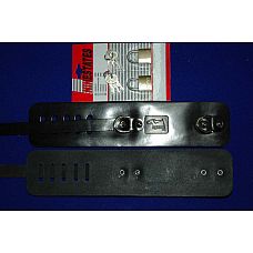 <strong>Не подшитые кожаные наручники с кольцами</strong> <br />
Наручники не подшитые, со сварным D-кольцом, без соединительной фиксации, на застежке.<div class="charTableblock"> </div> Не подшитые кожаные наручники с кольцами
Наручники не подшитые, со сварным D-кольцом, без соединительной фиксации, на застежке.