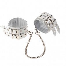 <strong>Белые кожаные оковы, соединенные цепочкой</strong> <br />
Изготавливаются из натуральной кожи с велюровой подкладкой.<div class="charTableblock"><div><span>Материал</span>: кожа</div><div><span>Цвет</span>: белый</div><div><span>Производитель</span>: Sitabella, Россия</div></div> Белые кожаные оковы, соединенные цепочкой
Изготавливаются из натуральной кожи с велюровой подкладкой.