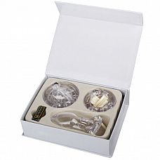 <strong>Прозрачный мужской набор верности с насадками стандартного размера</strong> <br />
Игрушка является мужским аналогом женского пояса верности .<div class="charTableblock"> </div> Прозрачный мужской набор верности с насадками стандартного размера
Игрушка является мужским аналогом женского пояса верности .