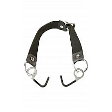 <strong>Фиксатор для рта</strong> <br />
Фиксатор имеет два прорезиненных крючка на ремешке, длина которого может варьироваться под любой Размер головы.<div class="charTableblock"> </div> Фиксатор для рта 
Фиксатор имеет два прорезиненных крючка на ремешке, длина которого может варьироваться под любой Размер головы.