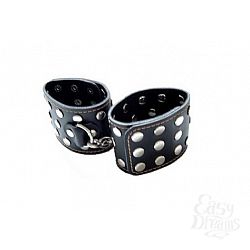 Широкие манжеты с заклёпками Широкие манжеты с заклёпками