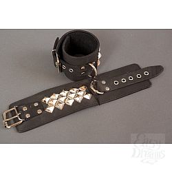 Широкие наручники с квадропуклями Широкие наручники с квадропуклями